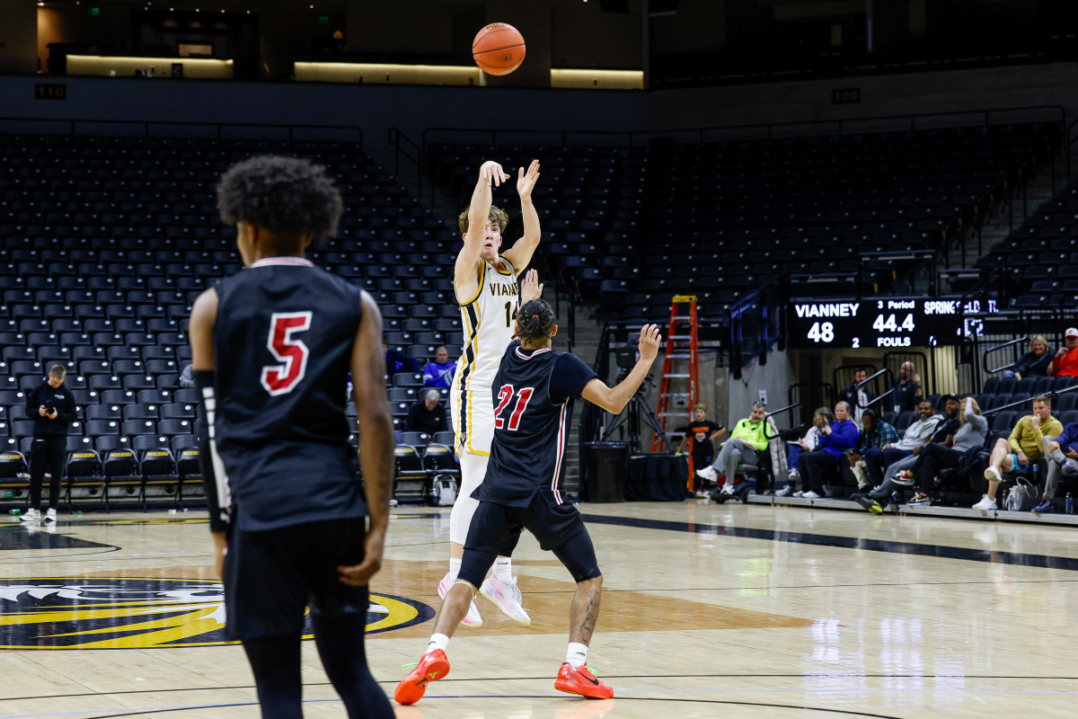Vianney Springfield Central Missouri boys basketball Dec 9 2023 Nate Latsch-06